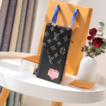 Louis Vuitton New Zippy Vertical Wallet - Black