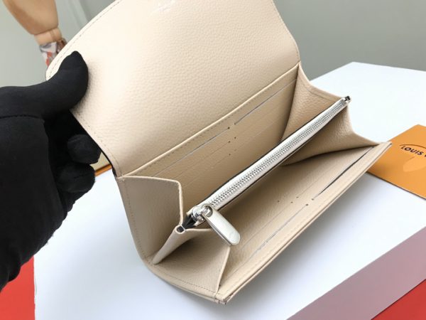 Louis Vuitton Iris Wallet - White - Image 3