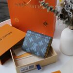Louis Vuitton Autumn/Winter Zoé Wallet - Blue - Image 5