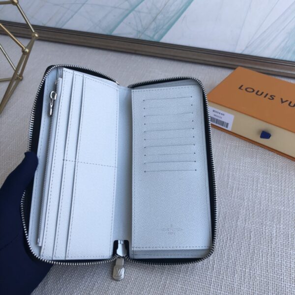 Louis Vuitton Taïgarama Zippy Vertical Wallet - White - Image 3