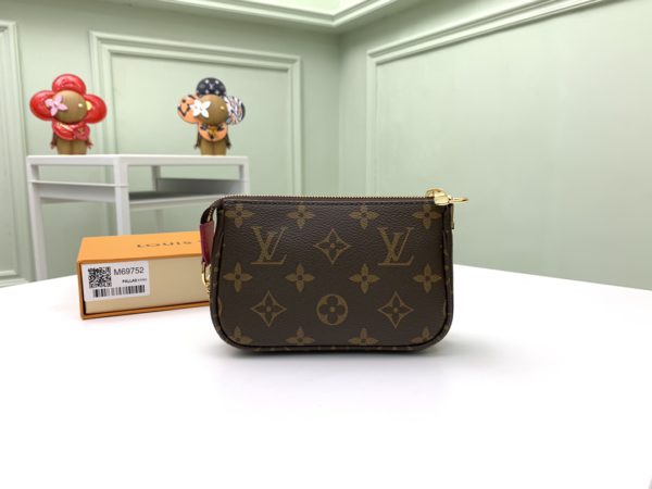 Louis Vuitton Christmas Pochette Accessoires Mini Clutch - Image 2