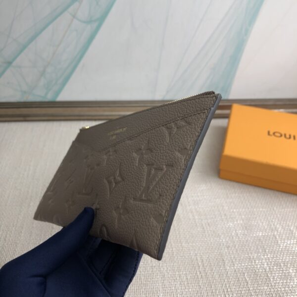 Louis Vuitton Mélanie BB clutch - Khaki - Image 2