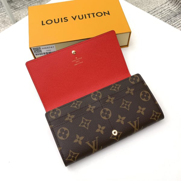Louis Vuitton Christmas Limited Edition Sarah Wallet - Image 4