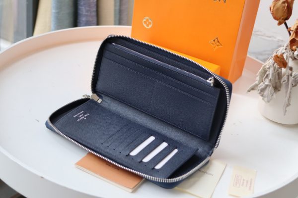 Louis Vuitton Elegant Men's Vertical Zip Wallet - Blue/Black - Image 3