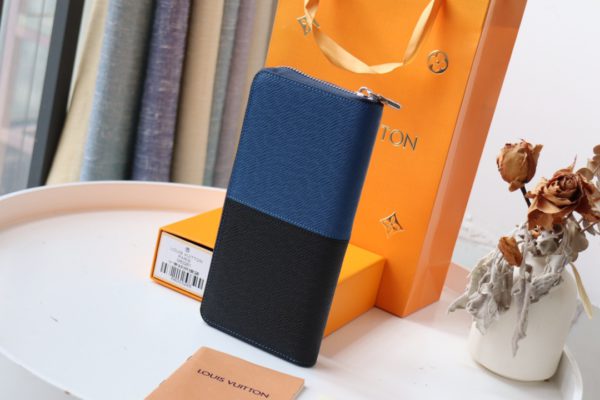 Louis Vuitton Elegant Men's Vertical Zip Wallet - Blue/Black - Image 5