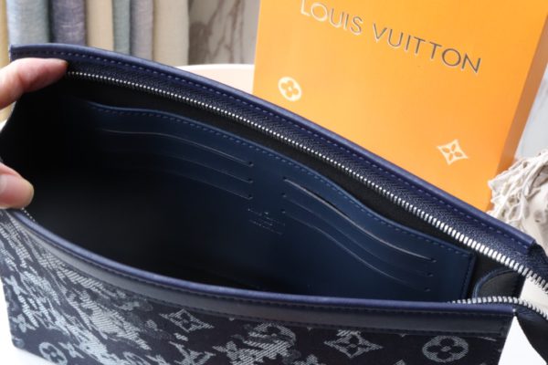 Louis Vuitton Pochette Voyage Brazza Wallet - Black - Image 4