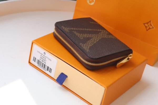 Louis Vuitton Monogram Giant Printed Canvas Zipper Coin Purse - Image 4