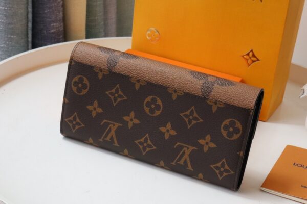 Louis Vuitton Sarah Monogram Wallet - Image 5
