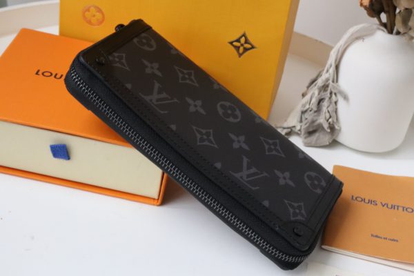 Louis Vuitton Men's Soft Trunk Bag - Black - Image 5
