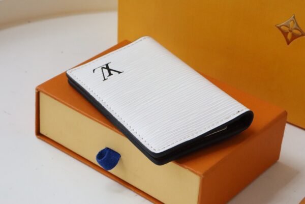 Louis Vuitton Pocket Universal Wallet - White - Image 3