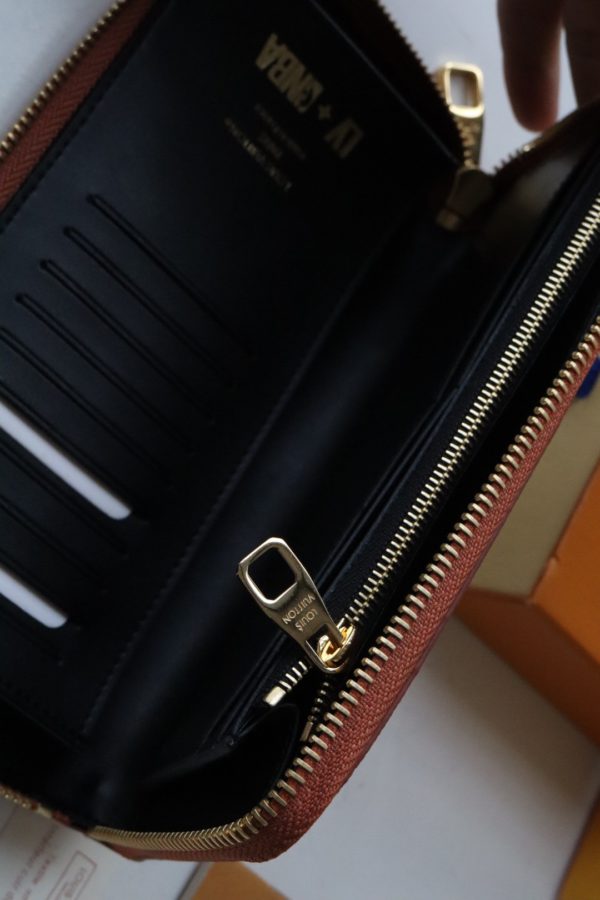 Louis Vuitton LVXNBA Zippy Vertical Wallet - Brown - Image 2