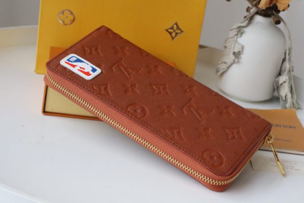 Louis Vuitton LVXNBA Zippy Vertical Wallet - Brown - Image 4