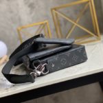 Louis Vuitton Men's Trio Messenger Bag - Black/Gray - Image 4