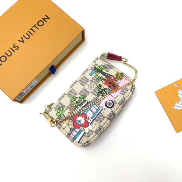 Louis Vuitton Mini Pochette Accessoires Clutch Bag - Image 5