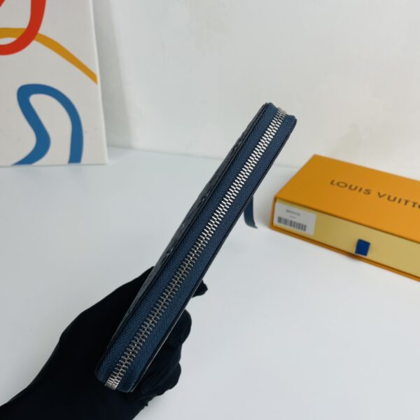 Louis Vuitton Monogram Empreinte Classic Wallet - Image 4