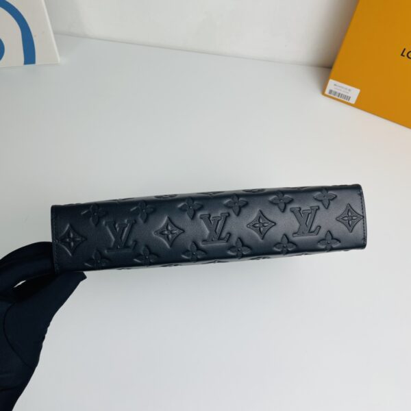 Louis Vuitton Pochette Voyage Medium Clutch - Black - Image 3
