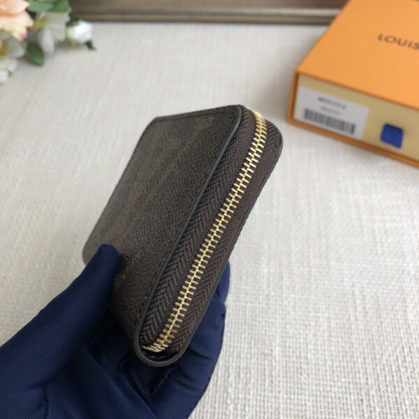 Louis Vuitton Monogram Giant Zipper Coin Purse - Image 4