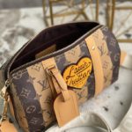 Louis Vuitton Speedy Pillow KEEPALL CITY Handbag - Brown - Image 2