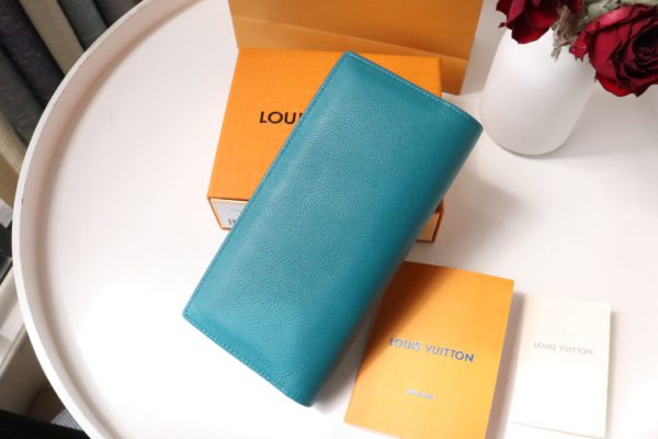 Louis Vuitton New Aerogram Brazza Wallet - Blue - Image 5