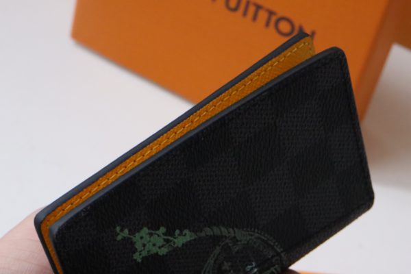 Louis Vuitton Passport Cover Damier Graphite Coated Canvas - Image 2