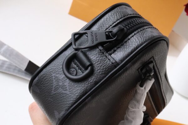 Louis Vuitton Pochette Volga Monogram Canvas - Black - Image 3