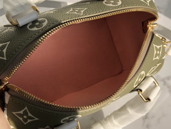 Louis Vuitton Speedy Bandoulière 20 Handbag - Image 2