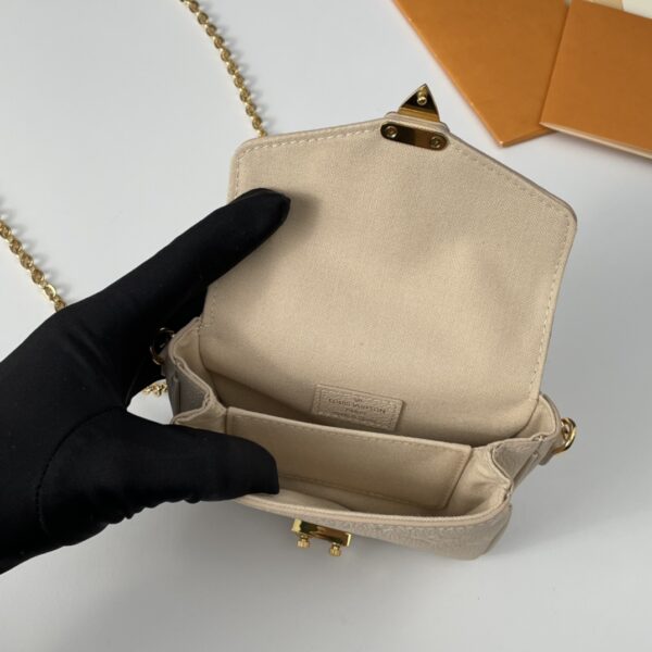 Louis Vuitton Micro Métis Chain Bag - White - Image 3