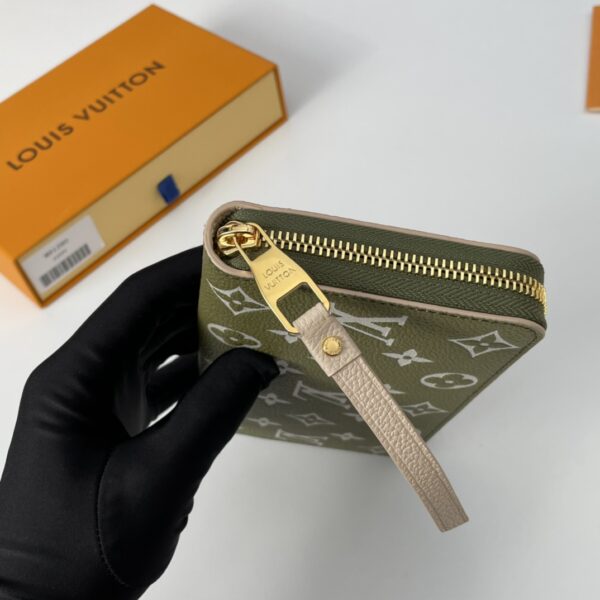 Louis Vuitton Zippy Wallet - Green - Image 3