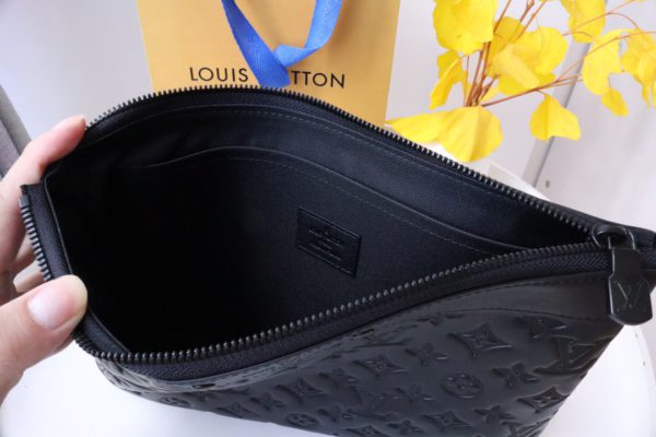 Louis Vuitton New Pochette To-Go Clutch Bag - Black - Image 4