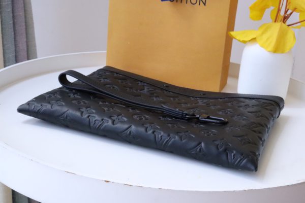 Louis Vuitton New Pochette To-Go Clutch Bag - Black - Image 2