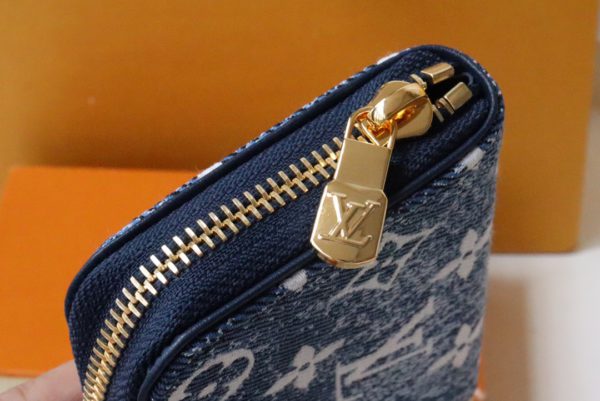 Louis Vuitton Monogram Jacquard Zipper Coin Purse - Blue - Image 4