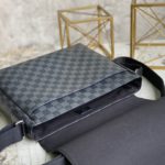 Louis Vuitton Damier Graphite Heiger Men's Messenger Bag - Image 2