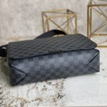 Louis Vuitton Damier Graphite Heiger Men's Messenger Bag - Image 3