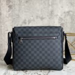 Louis Vuitton Damier Graphite Heiger Men's Messenger Bag - Image 4