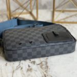 Louis Vuitton Men's Alpha Messenger Bag - Image 4