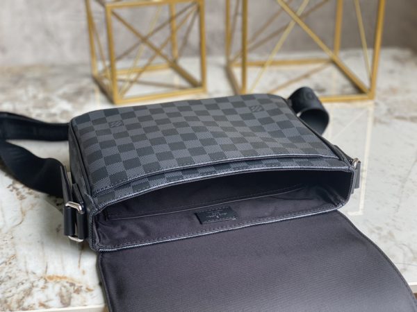 Louis Vuitton Men's DISTRICT Small Messenger Bag - Image 2