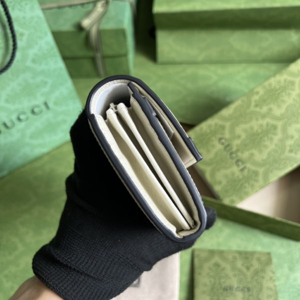 Gucci Classic GG Pattern Wallet - Image 3