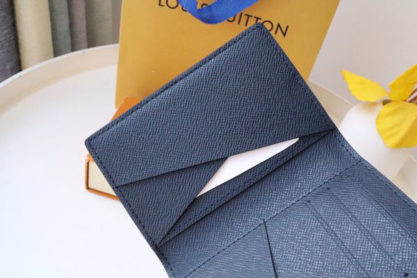 Louis Vuitton Multi-Purpose Wallet - Black - Image 2