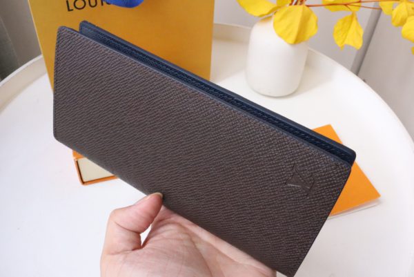 Louis Vuitton Brazza Wallet - Black - Image 4