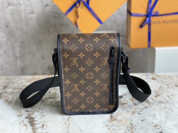 Louis Vuitton Archy Messenger PM Men's Bag - Brown - Image 3