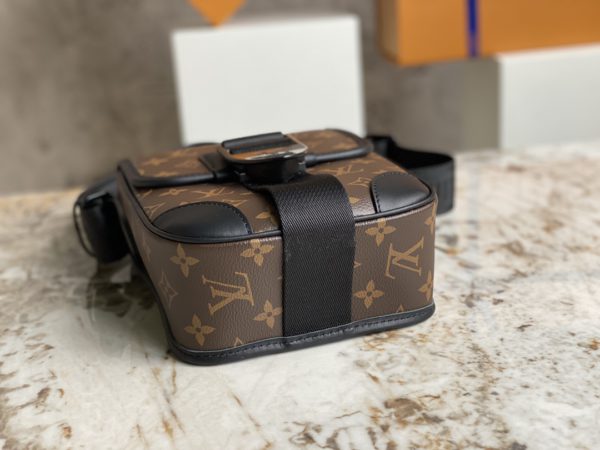 Louis Vuitton Archy Messenger PM Men's Bag - Brown - Image 4