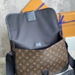Louis Vuitton ARCHY Medium Men's Messenger Bag - Image 2