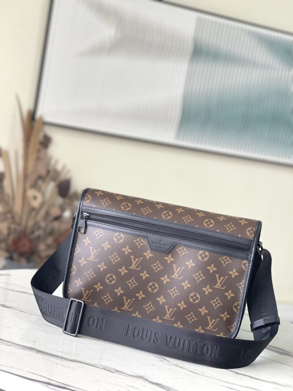 Louis Vuitton ARCHY Medium Messenger Bag - Image 4