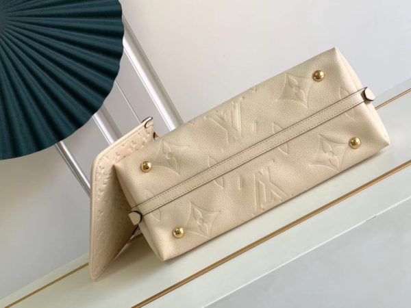 Louis Vuitton CarryAll Medium Handbag - Skin - Image 4