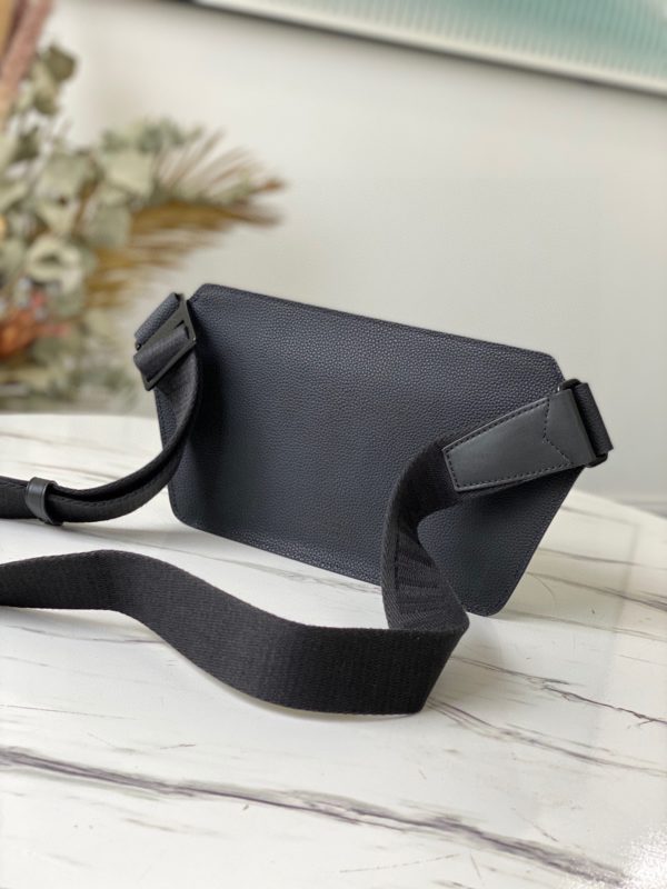 Louis Vuitton Takeoff Sling Aerogram Shoulder Bag - Black - Image 4