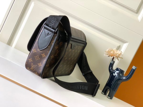 Louis Vuitton Archy Messenger MM Bag - Image 6