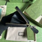Gucci Women's Leather Micro GG Guccissima Mini Crossbody Wallet - Image 5