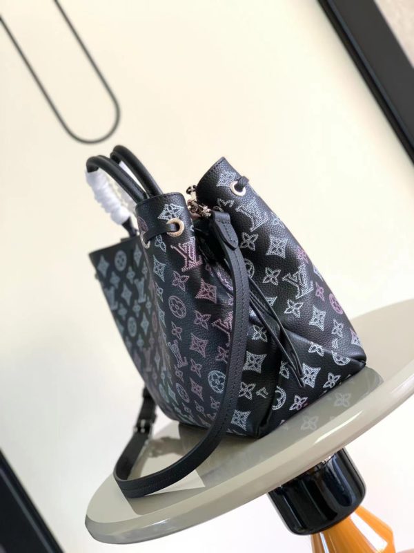 Louis Vuitton BELLA TOTE Handbag - Image 5