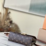 Louis Vuitton Locky BB Bag - Image 5