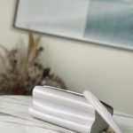 Louis Vuitton Twist MM Handbag - Gray - Image 4
